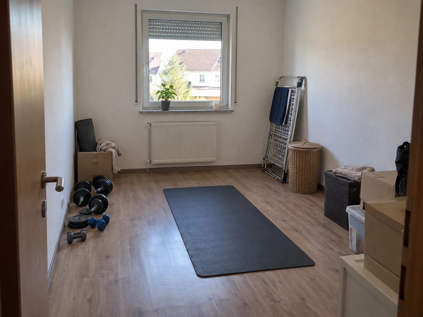Ausgangsbild vor der Bearbeitung für Home-Gym mit KI planen